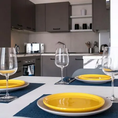 Mare Fuori, Sul Lungomare Con Tre Da Letto E Due Bagni! Lejlighed